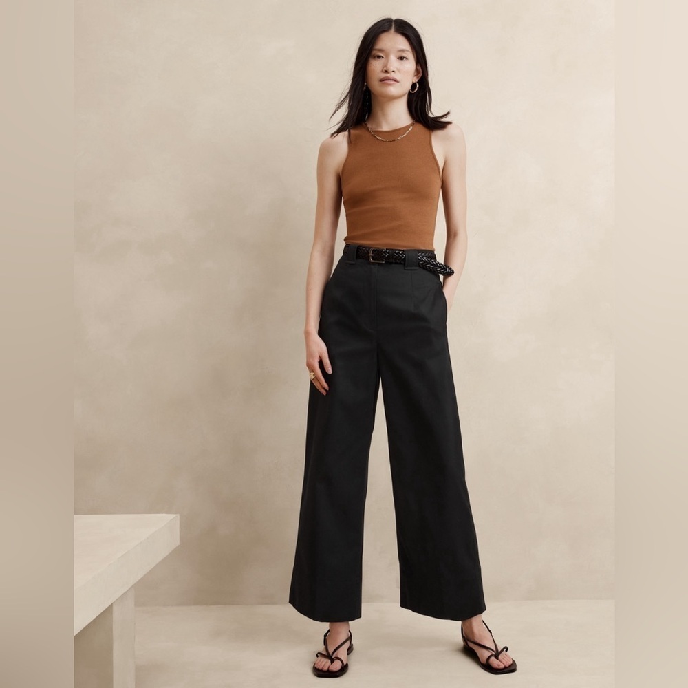 NWT Banana Republic Oceanside Wide Leg Crop Black Pants size 14.